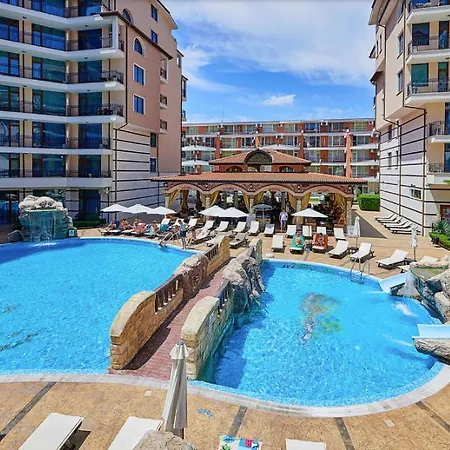 Karolina 65 阳光海滩