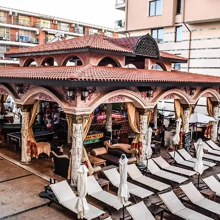 公寓 Karolina 65 阳光海滩